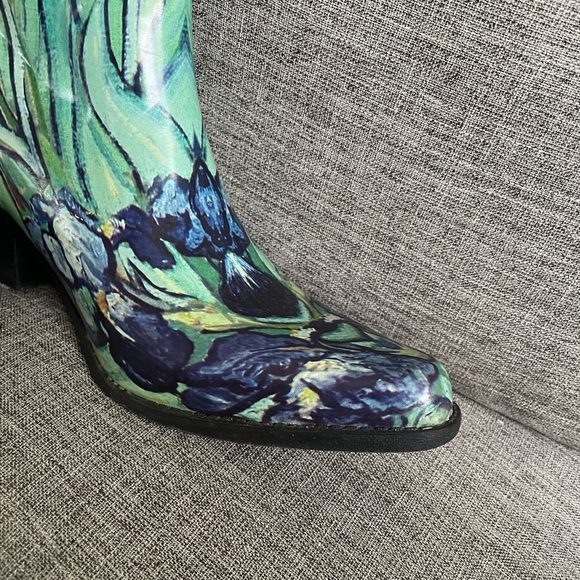 Nomad Green Floral Rubber western style pull on Rain boots w block heels sz 9 - Picture 3 of 9